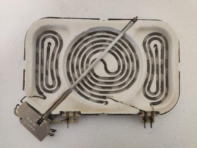 EGO 10.84561.02 Br�terzone Strahlheizk�rper 26,5cm x 16,5cm Kochfeld Heizung 